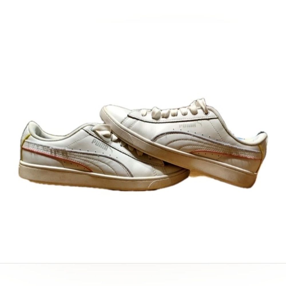 PUMA Vikky V2 Low Top White Sneakers Women's Sz 6.5 Leather lace Up Basketball